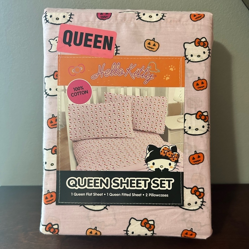Hello Kitty Pink Queen Sheet Set